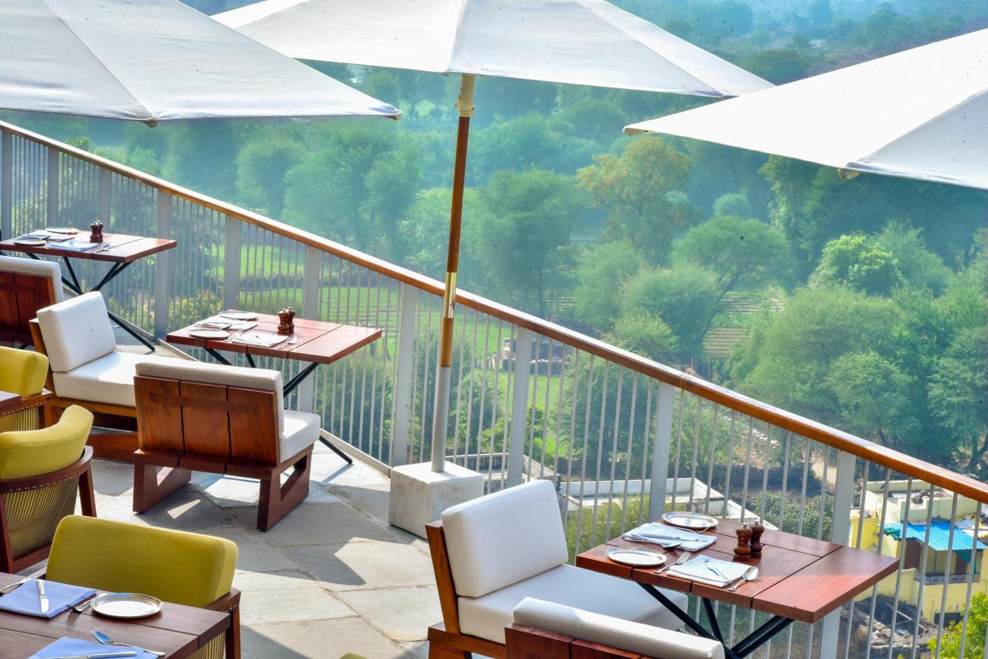 Raas Devigarh Hotel Delwāra Exterior foto