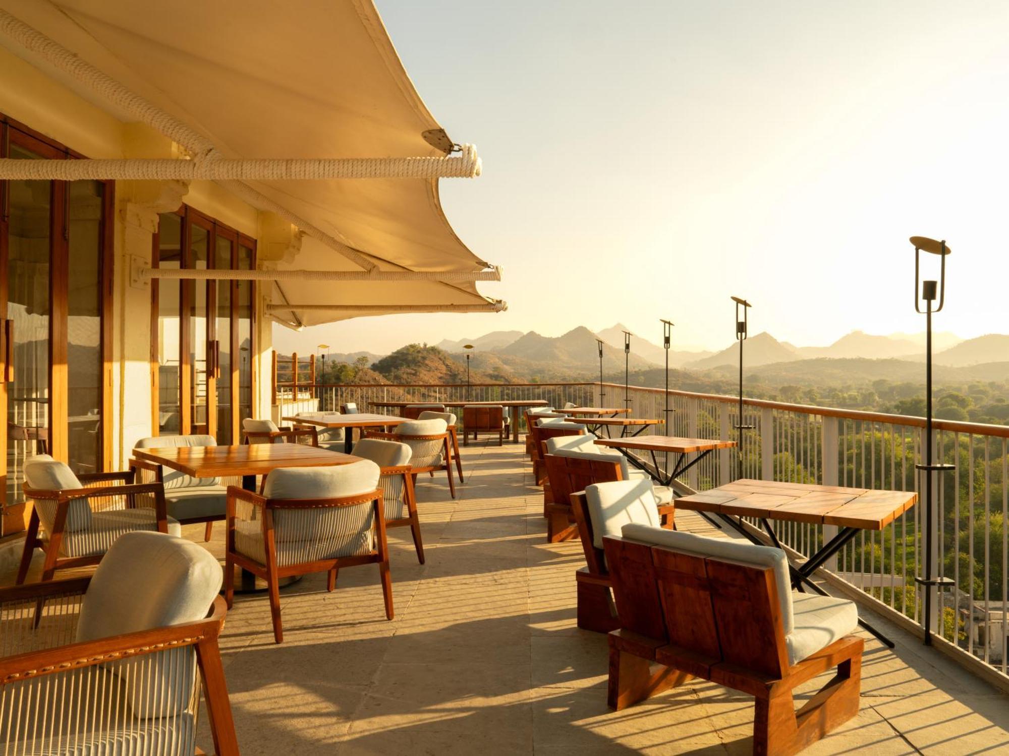 Raas Devigarh Hotel Delwāra Exterior foto