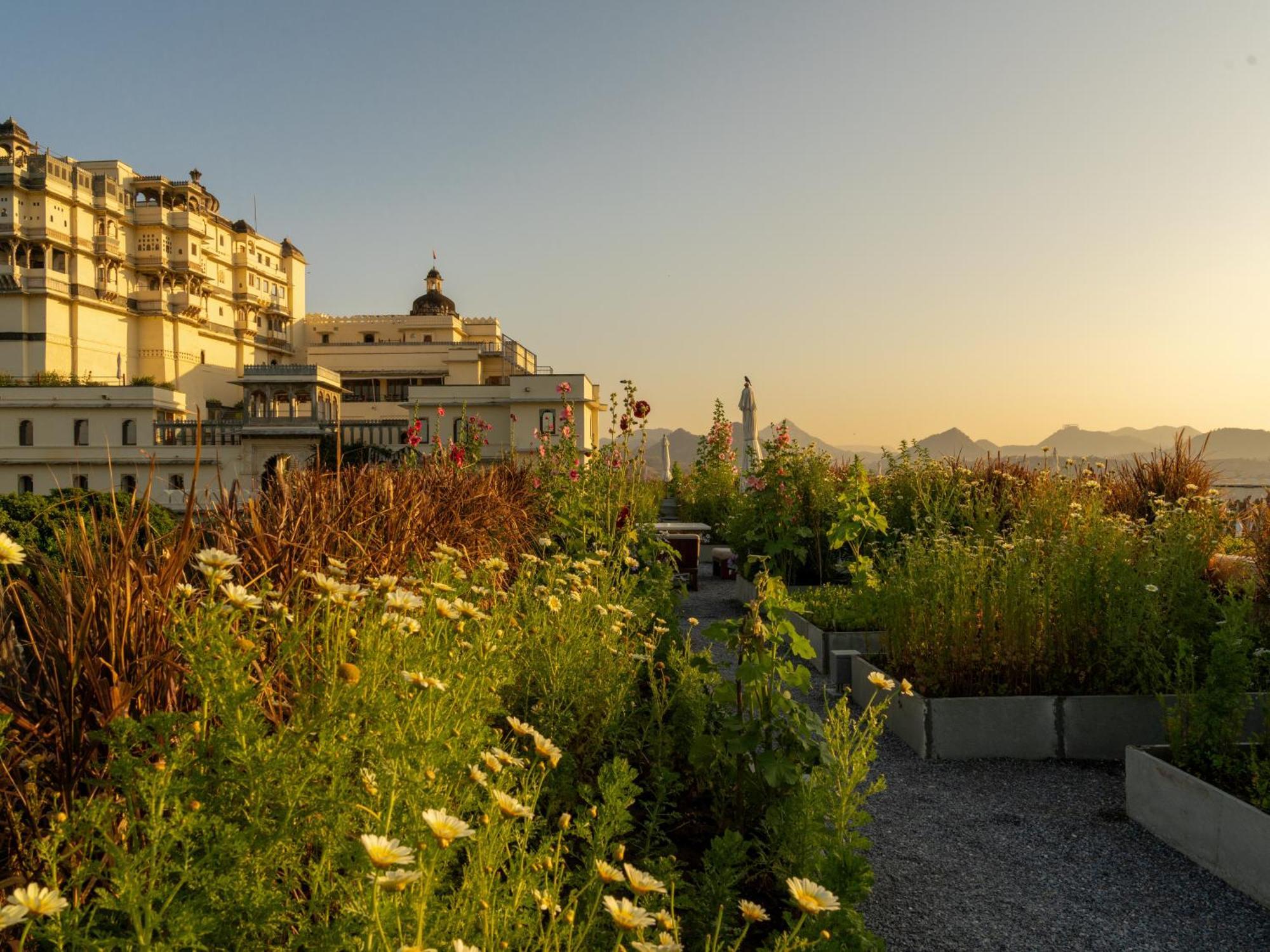 Raas Devigarh Hotel Delwāra Exterior foto
