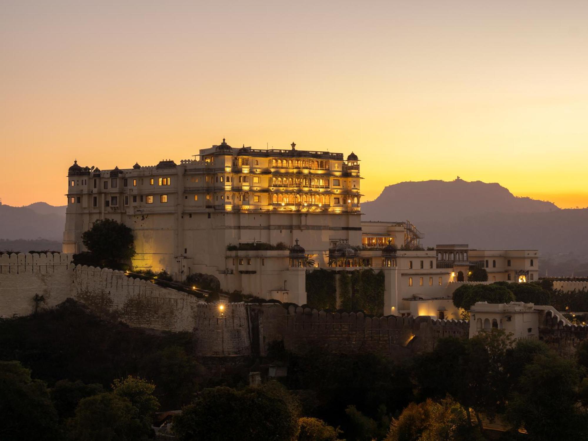 Raas Devigarh Hotel Delwāra Exterior foto