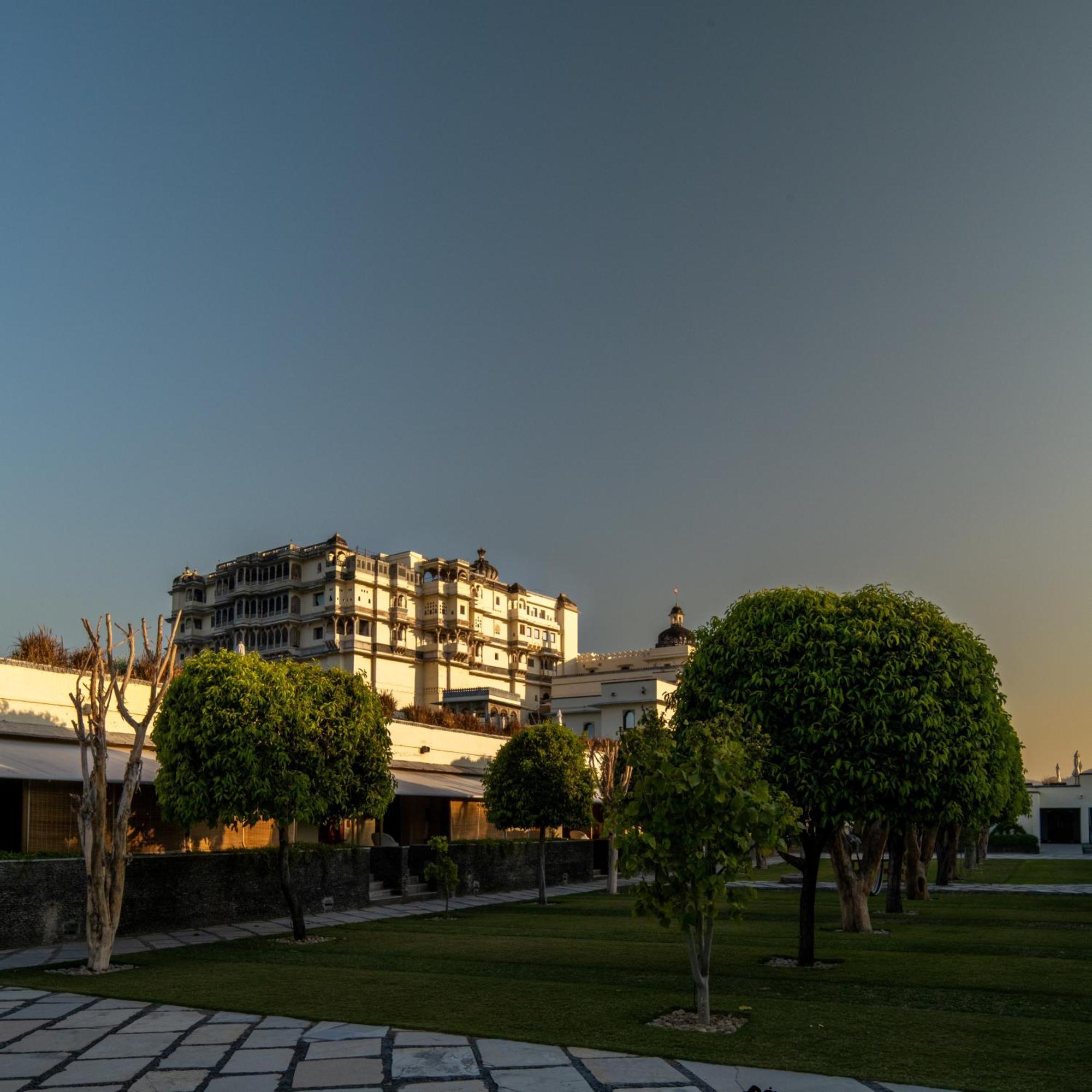Raas Devigarh Hotel Delwāra Exterior foto